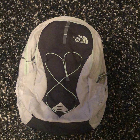 NWOT The North Face women’s jester backpack - Picture 1 of 6